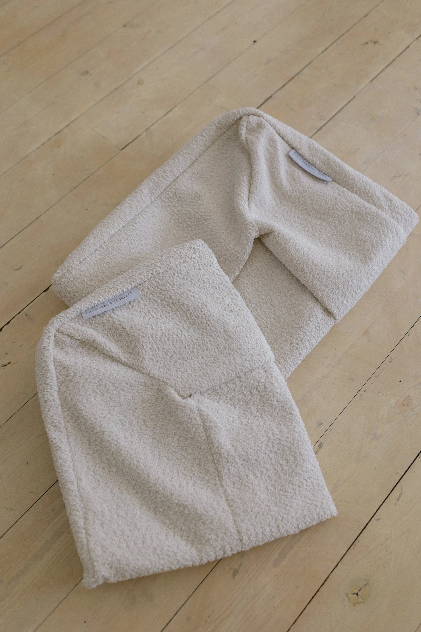 XS/S Cream Spare Cover gigispawsitiveimpact