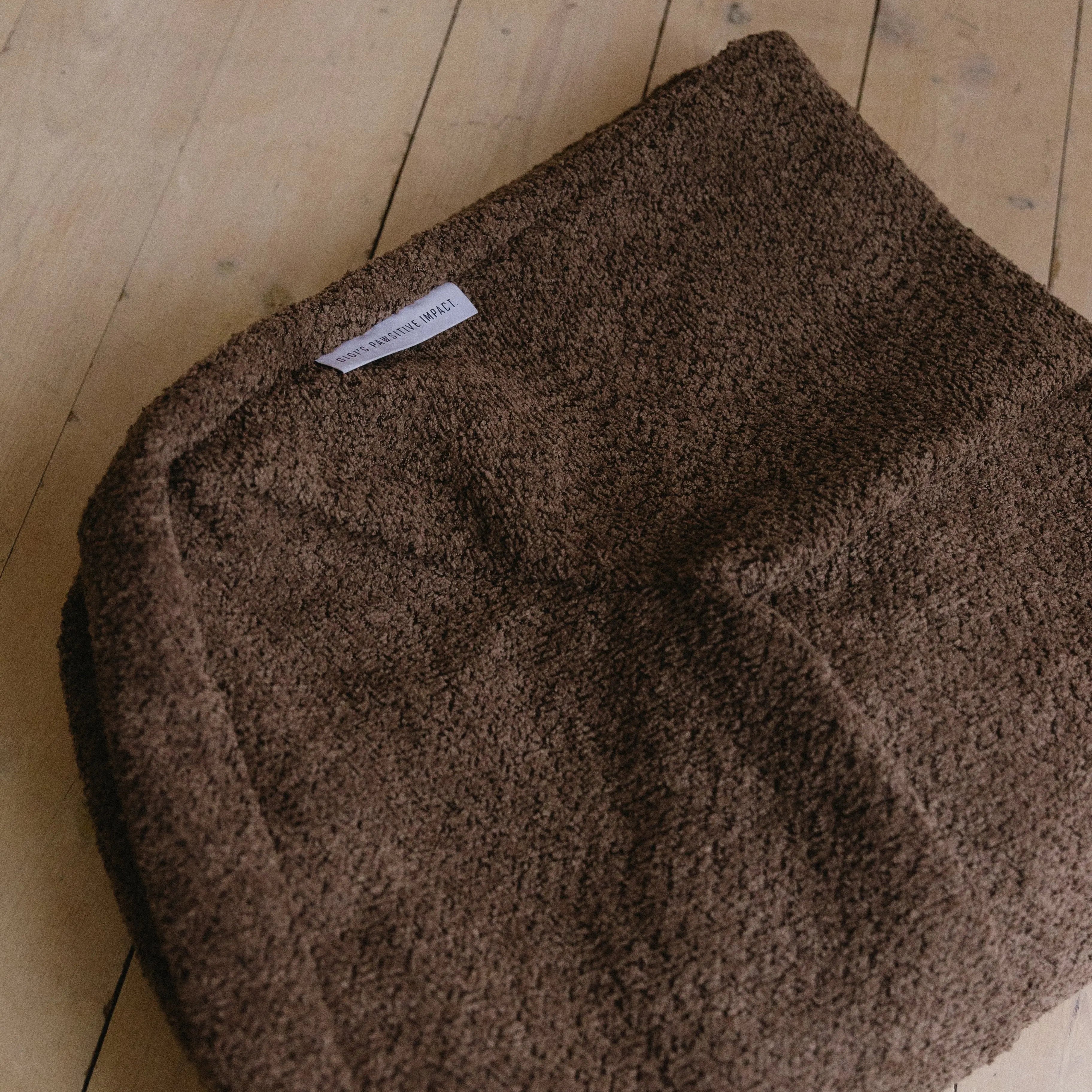 Spare cream boucle dog bed cover for medium / large size bed