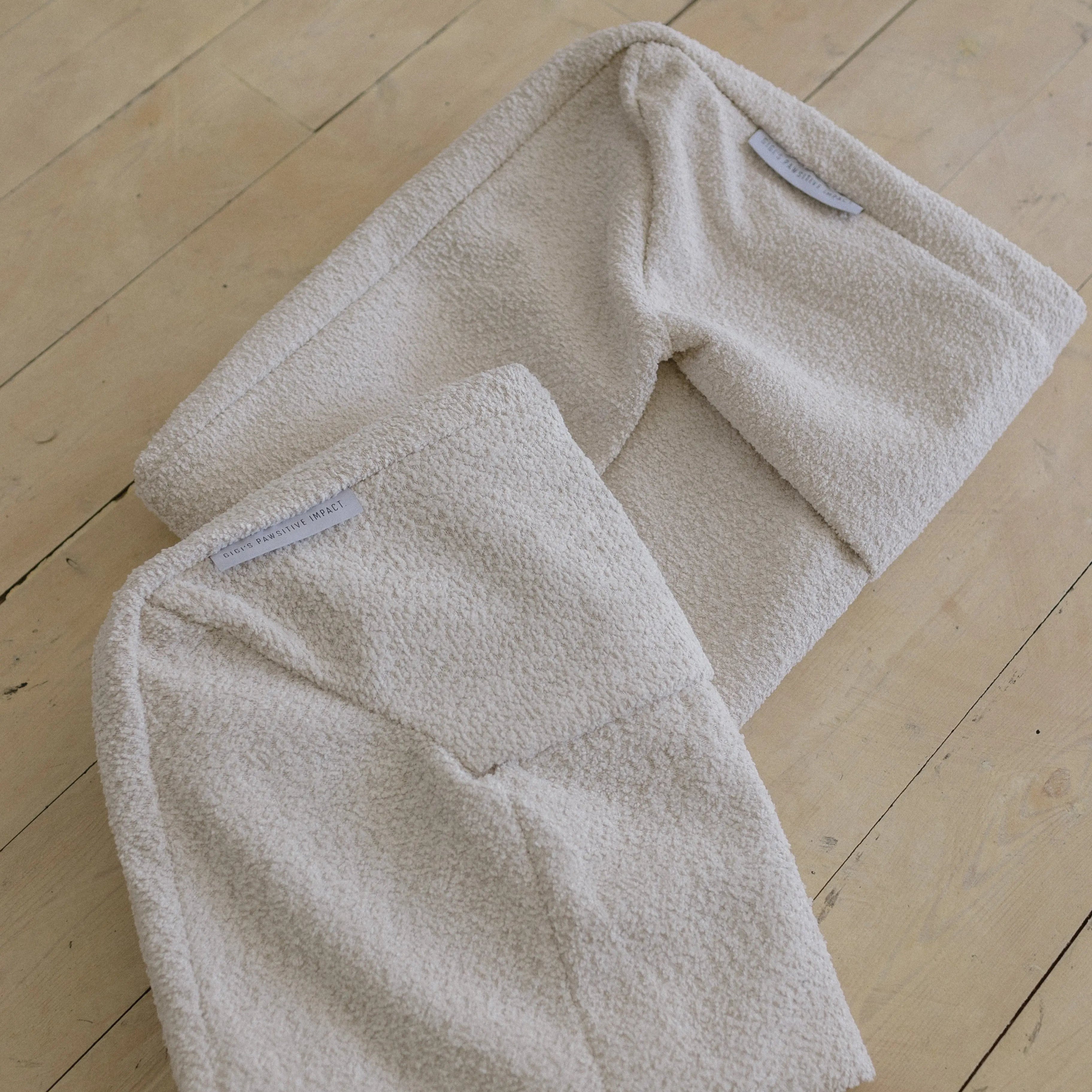 Spare cream boucle dog bed cover for extra small / small size bed